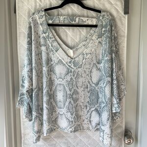 NWOT POL Snake Print Sweater